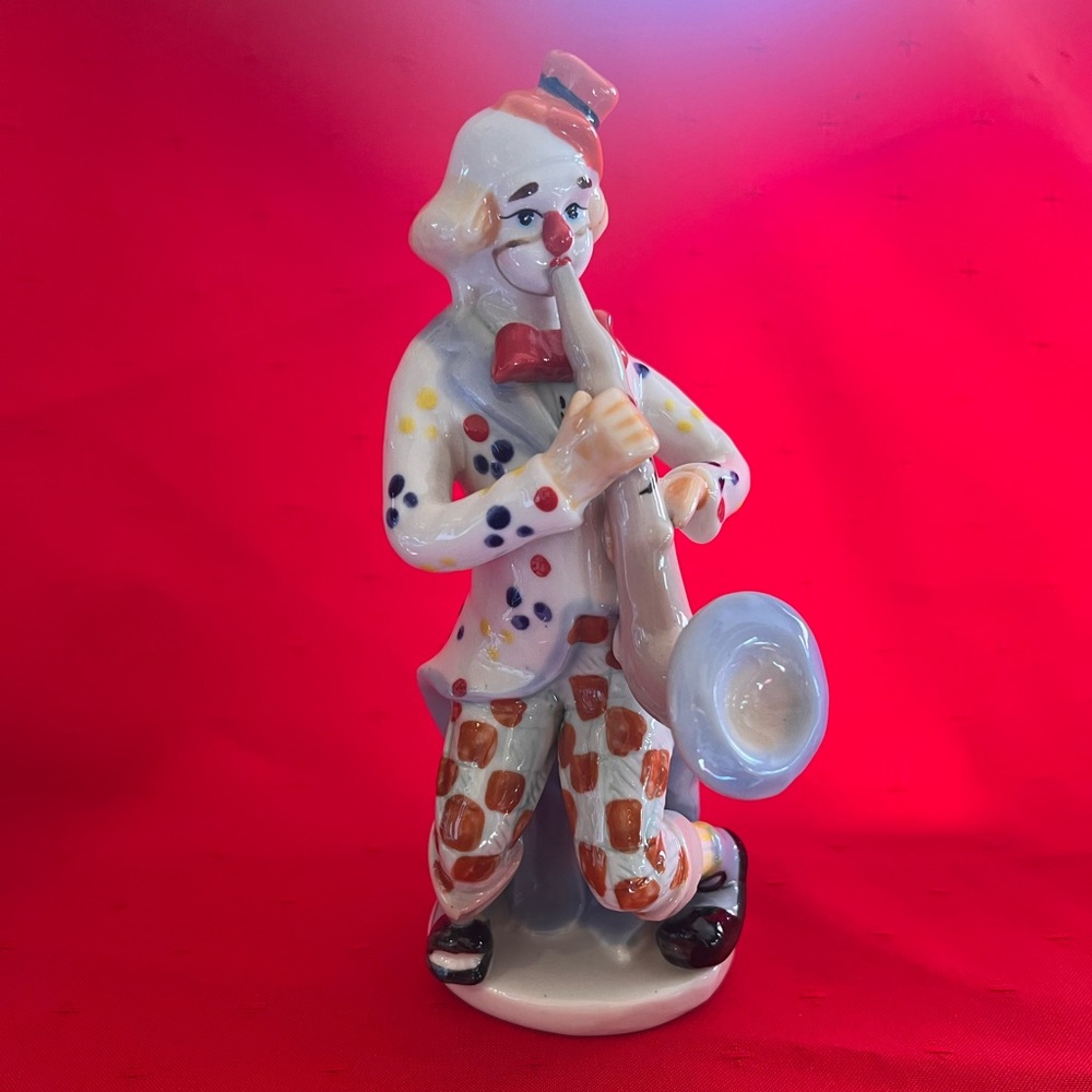 Porcelain clown